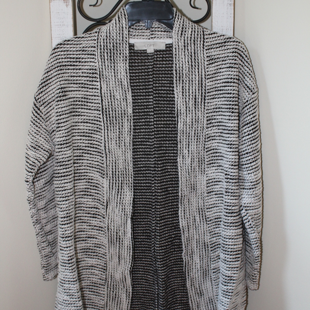 BUNDLE TO SAVE💲LOFT Woven Knit sweat